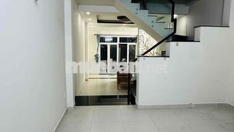 NHÀ RỘNG ĐẸP TX43 2PN 2WC GIÁ 7 TRIỆU