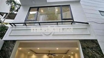 Cho thuê nhà Nguyễn Văn Cừ, 5 tầng, nhà mới, ô tô,kinh doanh. full đồ!