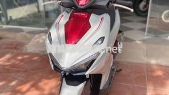 Honda Air Blade Trắng đỏ Mới