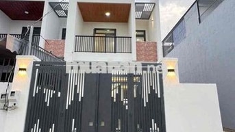 Nhà xây kiên cố, móng ép cọc ép, bán giá rẻ nhất thị trường