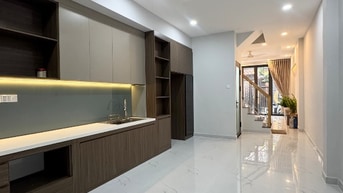 NHÀ MỚI TRƯỜNG CHINH – HXH 5M – SÂN XE HƠI RIÊNG – FULL NỘI THẤT XỊN 