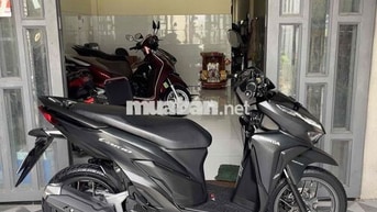 Vario 125 date 2022 bản đen full, lướt 98%, 9 chủ