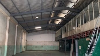 CHO THUÊ NHÀ KHO 670M2 KHU VỰC HOÀ QUÝ – GIÁ CHỈ 34 TRIỆU/THÁNG 