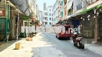 NHÀ 3 LẦU 6PN 4WC HẺM XE HƠI CHỢ HẠNH THÔNG TÂY