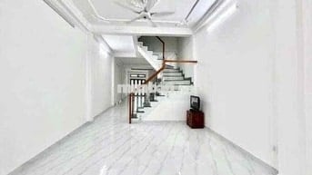 CHO THUÊ NHÀ MẶT TIỀN LÂM VĂN BỀN TUYẾN SẦM UẤT Q7