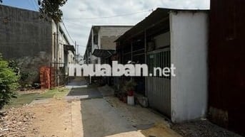 Chỉ 1,7 tỉ NHÀ CẤP 4 NGANG 5X20M VUÔNG VỨC KHÔNG LỖI PHONG THỦY
