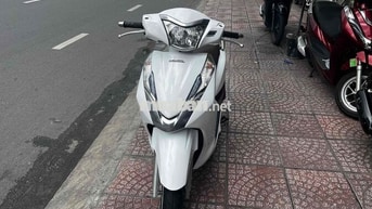 Honda Lead 2017 Bạc