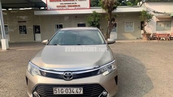 Toyota Camry 2017 Vàng cát