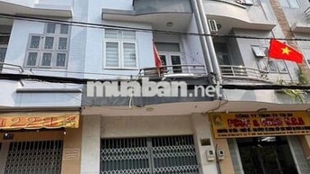 11ty8 thương lượng nhà mặt tiền đường nhựa 12m kdc Bông Sao 