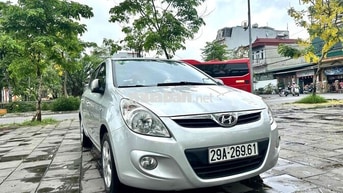 Hyundai i20 2011 Bạc 13 vạn km