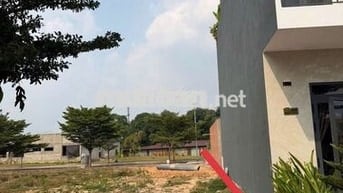 Bán Ngợp Đất Ở Thới Hòa TP Bến Cát-Giá 1ty170 DT 5x16 SHR Full Thổ Cư.
