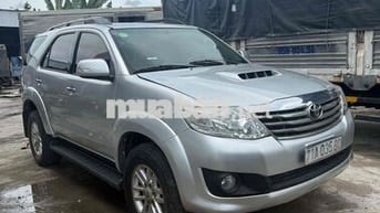 Toyota Fortuner cuối 2014 số sàn máy dầu