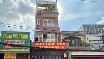 Cho thuê nhà MT Phan Văn Trị, hơp kd, mở VP, 6PN, có chổ đỗ xe hơi    