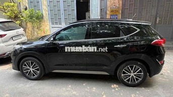 Hyundai Tucson Đen 5 chỗ