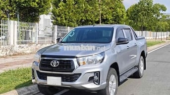 🔴 Toyota Hilux 2020 2.4 EAT 91357 km Bạc