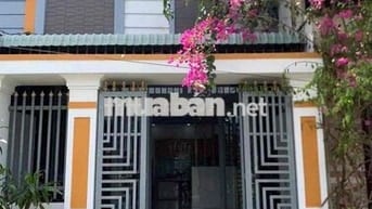 chủ nhà cần bán gấp nhà mới xây đẹp