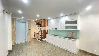 CHO THUÊ NHÀ NGUYÊN CĂN LÂM DU–BỒ ĐỀ 40m²–THANG MÁY–CHỈ 16,5TR/TH