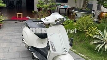 Vespa Sprint 125Abs 2018 trắng rin xe chuẩn lướt