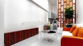 Nhà phố Cự Lộc , nhà đẹp về ở ngay 