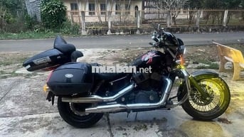 Honda Shadow 750 cc đen