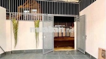 NHÀ FULL NỘI THẤT 2 PHÒNG NGỦ MẶT TIỀN ĐINH CÔNG TRÁNG
