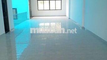 CHO THUÊ TOÀ NHÀ 6X24(4LẦU+THANG MÁY ) DTSD:600M2 SÀN TRỐNG SUỐT 