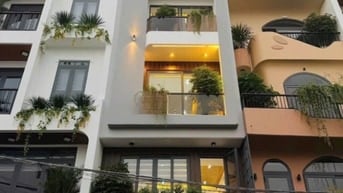 6 tỷ 450 - Bán gấp căn nhà Lý Chính Thắng - Q3 - Giá tốt cho nhà ĐT