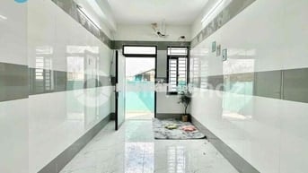 Cho Thuê Phòng Studio Ban Công Rộng Rãi - Ngay Đường Bình Long