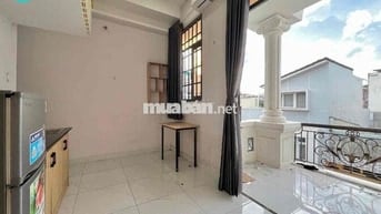 CHO THUÊ DUPLEX BAN CÔNG SIÊU RỘNG, FULL NỘI THẤT, NGAY CHỢ BÀ CHIỂU