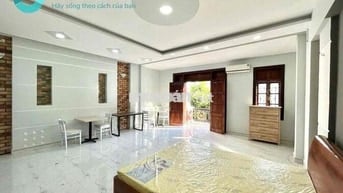 1PN bancol siêu rộng thoáng mát nằm gần cầu nguyễn văn cừ quận 1