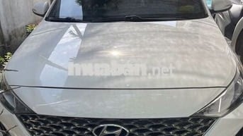 Hyundai Accent Số sàn Trắng
