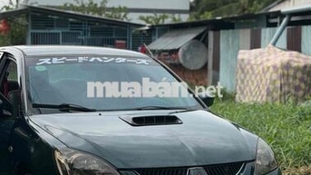 Mitsubishi Lancer màu Xanh đậm