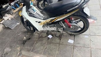 Yamaha Sirius 2011 Trắng đen