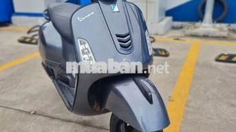 Piaggio Vespa GTS 125 Xám Zin