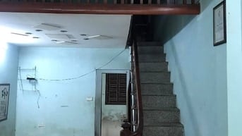 cho thuê nhà DT 80m2 Giá 5.500tr/tháng. Đ/C: Số 10 ngách 23