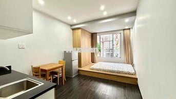 Cho Thuê Căn Hộ Cửa Sổ Lớn Full NT Rộng 30m2 Ngay Chợ Bến Thành Q1