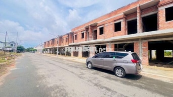 BÁN NHÀ PHỐ TM KDC NAM PHAN THIẾT