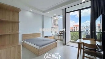 Căn hộ ban công full nội thất quận 1 phường Bến Thành gần công viên 