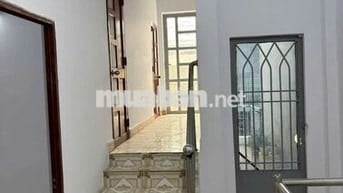 cho thuê nhà hẻm xe hơi 1 trệt 2 lầu 4pn 3wc gần chợ Tân Trụ 