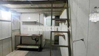 PHÒNG TRỌ GIÁ HẠT DẺ CÓ GÁC VÀ MÁY LẠNH NGAY TRUNG TÂM