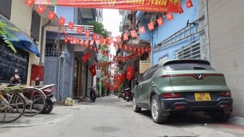 Tôi chính chủ cần bán nhà riêng khu phân lô Đền Lừ