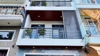 Bán nhà ngay trung tâm TP HCM mới 1T2L ST Sổ riêng đường 8m full Nt