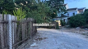 Gia đình cần bán lô đất ngay bên hông chợ Tân An