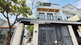 BIỆT THỰ NGANG 7M 2 LẦU SÁT CHỢ BÙI MÔN - LÊ THỊ HÀ