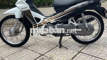 Honda Wave Blade màu Trắng