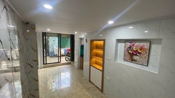 Bán nhà tập thể tầng 1 phố 8-3- Bạch Mai- Hà Nội