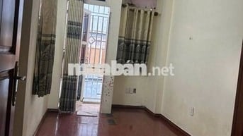 HIẾM- GẦN BV THỐNG NHẤT- HẺM NHỰA XE HƠI - CMT8- 4 TẦNG 2.5X11 4.99 TỶ