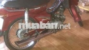 Honda Dream màu Đỏ
