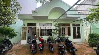 Cho thuê nhà hẻm Đường Nguyễn Văn Đậu, NGANG 10M