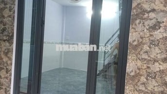 Cho thuê nhà nguyên căn 20m2, 1 tầng 2 toalet 8tr5 Quận 10
